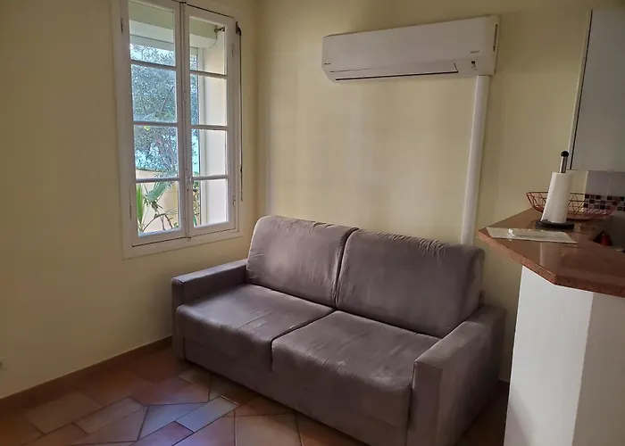 Le Pin Dore Lejlighed